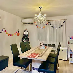 Free Parking Namba South 4 120m2 大阪市